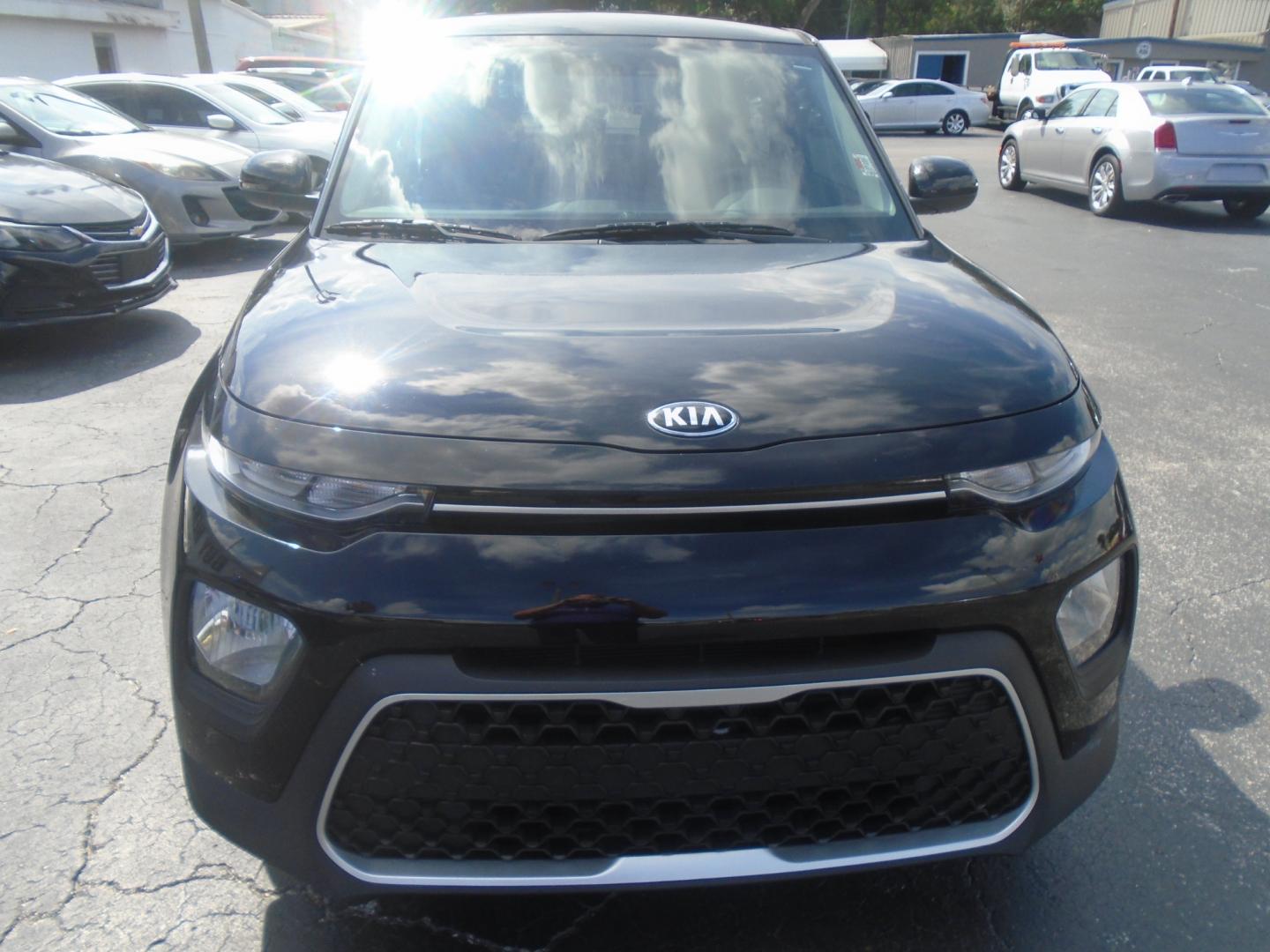 2020 Kia Soul S (KNDJ23AU5L7) with an 2.0L L4 DOHC 16V engine, CVT transmission, located at 6112 N Florida Avenue, Tampa, FL, 33604, (888) 521-5131, 27.954929, -82.459534 - Photo#1