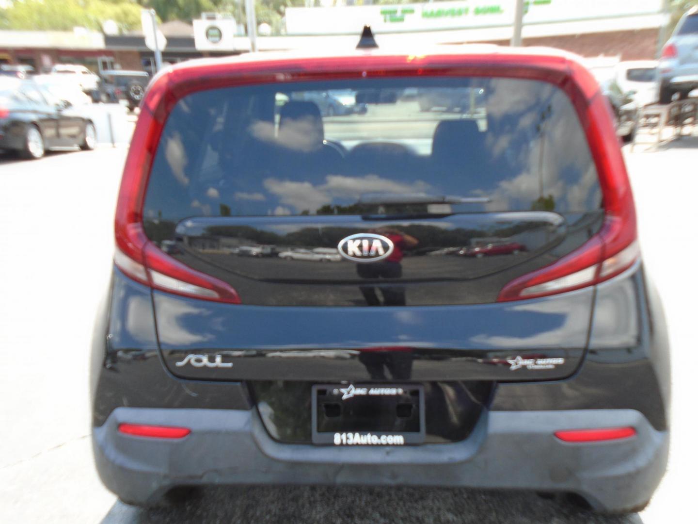 2020 Kia Soul S (KNDJ23AU5L7) with an 2.0L L4 DOHC 16V engine, CVT transmission, located at 6112 N Florida Avenue, Tampa, FL, 33604, (888) 521-5131, 27.954929, -82.459534 - Photo#7