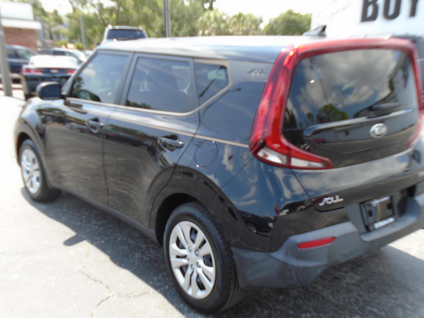 2020 Kia Soul S (KNDJ23AU5L7) with an 2.0L L4 DOHC 16V engine, CVT transmission, located at 6112 N Florida Avenue, Tampa, FL, 33604, (888) 521-5131, 27.954929, -82.459534 - Photo#10