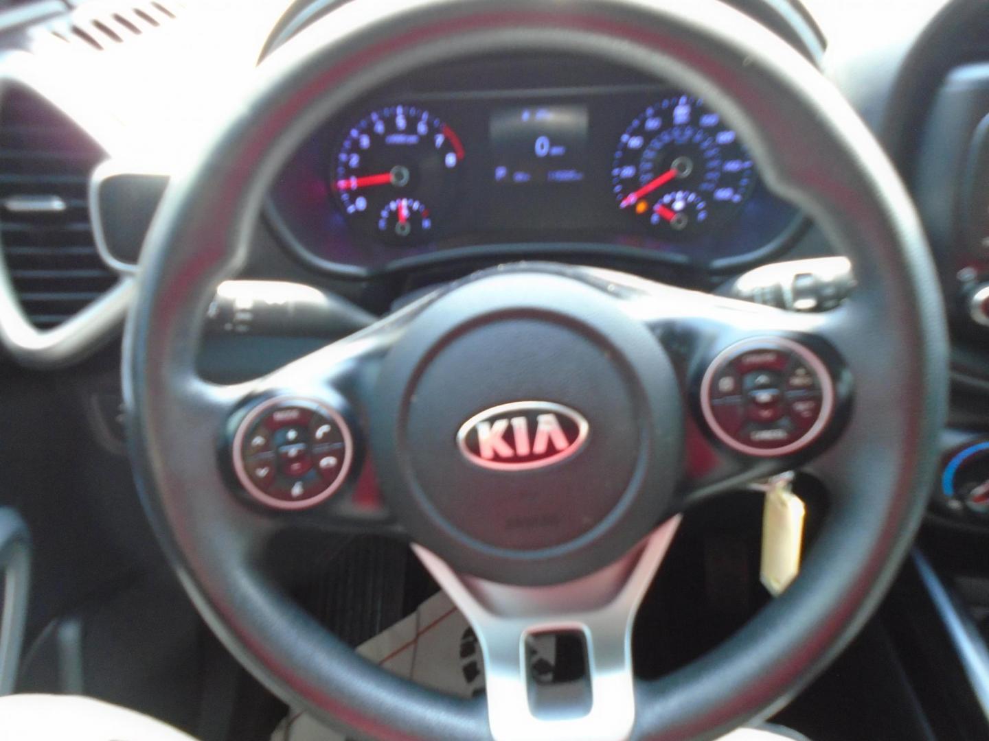 2020 Kia Soul S (KNDJ23AU5L7) with an 2.0L L4 DOHC 16V engine, CVT transmission, located at 6112 N Florida Avenue, Tampa, FL, 33604, (888) 521-5131, 27.954929, -82.459534 - Photo#15